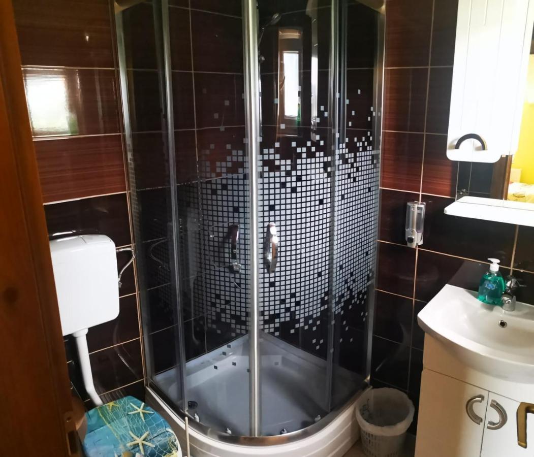 Apartmani Scit Prozor Ngoại thất bức ảnh